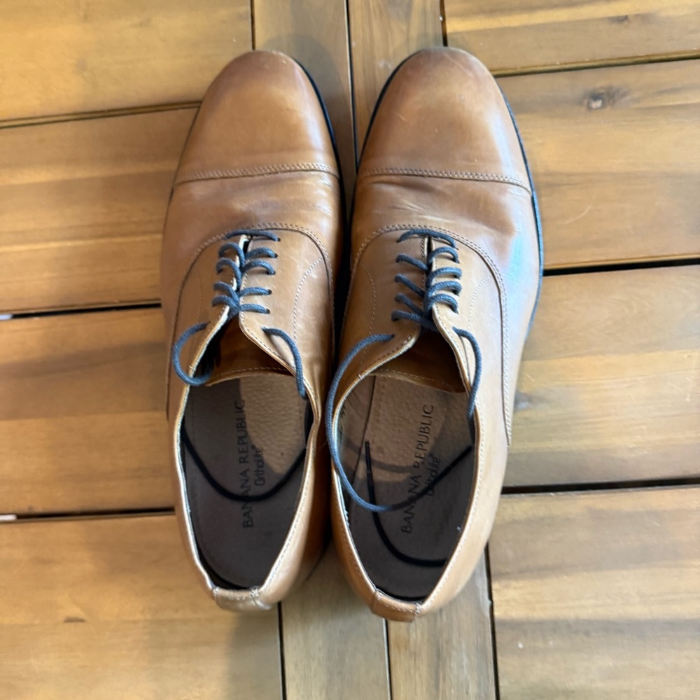 Banana Republic Men's Brown Leather Oxfords